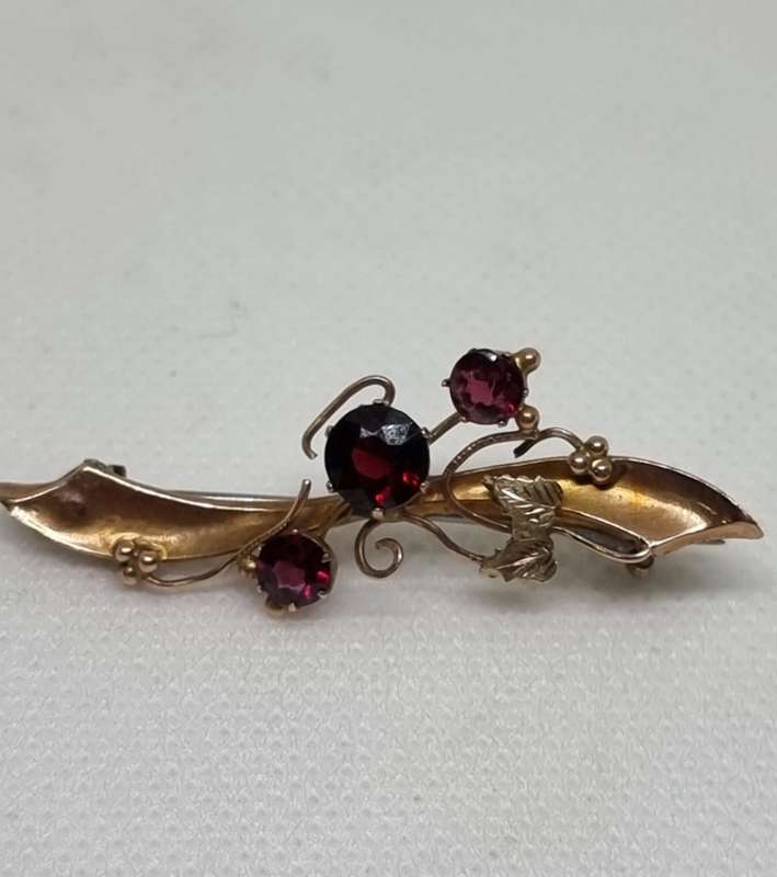 Antique `Ruby` Brooch Set in 9CT Yellow Gold( Genuine Gold. )