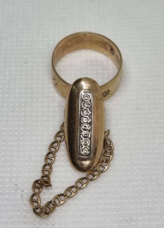`ANTIQUE` COKE NAIL RING Set in 9CT Yellow Gold (Genuine Gold)