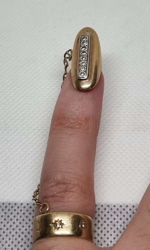 `ANTIQUE` COKE NAIL RING Set in 9CT Yellow Gold (Genuine Gold)