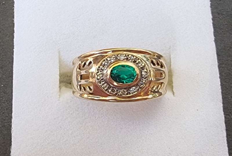 Green `ALEXANDRITE and DIAMOND` Ring Set in 9CT Yellow Gold.( Genuine Gold. )