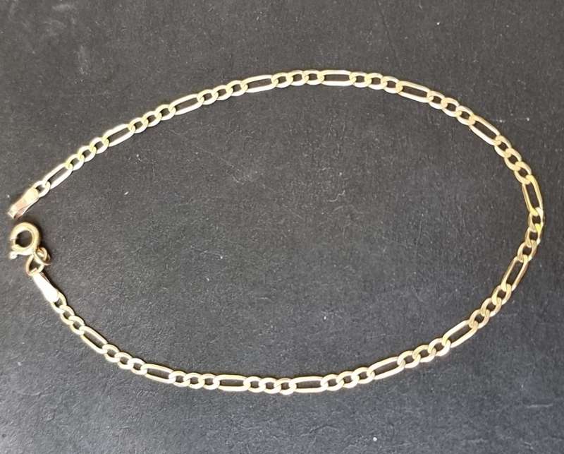 `Figaro` 9CT Yellow Gold Bracelet.( Genuine Gold. )