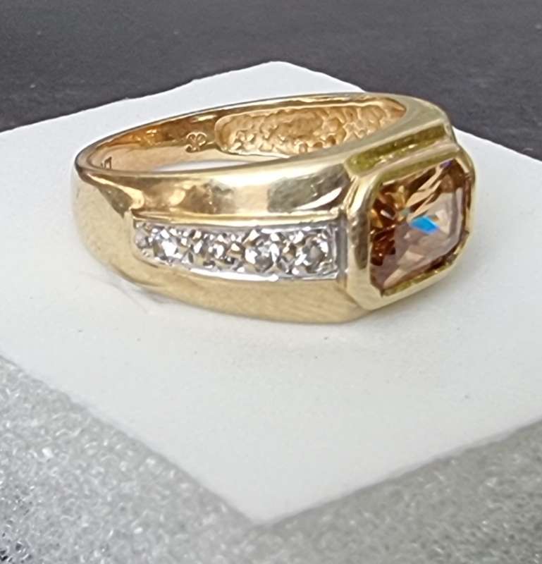 2 Carat `CITRINE` Set In 9CT a Yellow Gold Dress Ring.( Genuine Gold. )