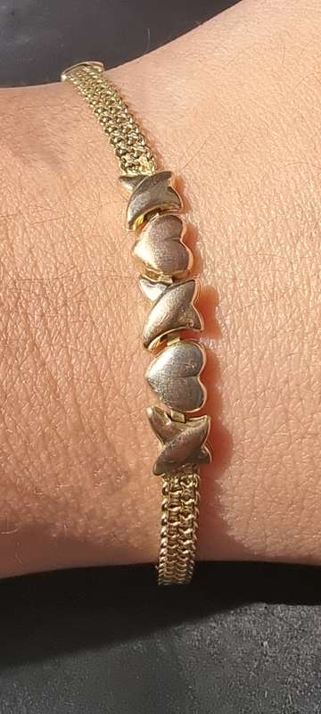 `HEARTS and KISSES` MESH BRACELET Set in 9CT Yellow / White and Rose Gold  Bracelet.(Genuine Gold.)