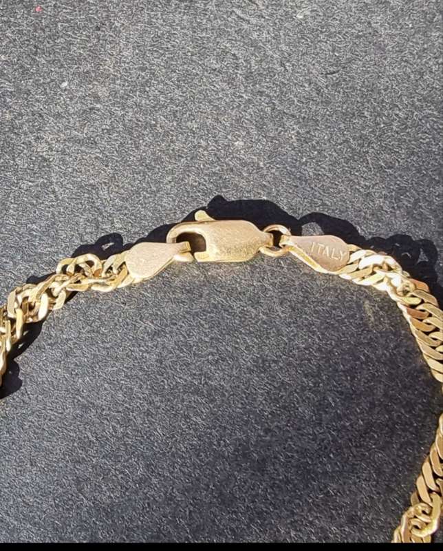`ITALY` 9CT Yellow Gold `ROPE CHAIN` Bracelet ( Genuine Gold.)
