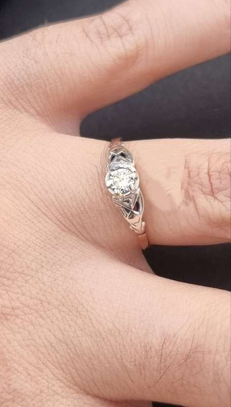 `ANTIQUE` 0.32 Carat Natural Diamond Set in Platinum and Yellow Gold. ( Genuine Gold )