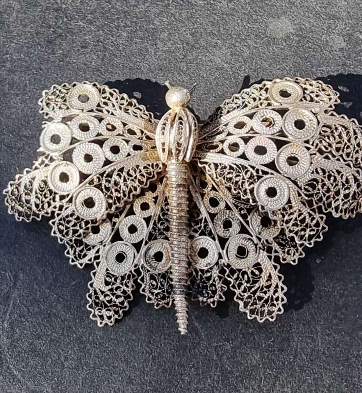 `VINTAGE` Sterling Silver `BUTTERFLY FILLIGREE BROOCH` ( Genuine Silver.)