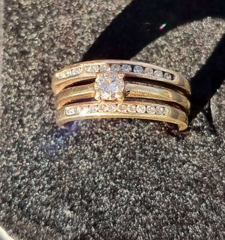Value R25.000. / 0.45 Carat "NATURAL DIAMONDS` Triple Wedding / Engagement Ring Set.