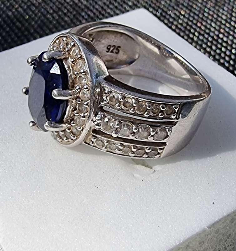 "BLUE SAPPHIRE" Oval CZ 925 Sterling Silver Dress Ring.( Genuine Silver. )