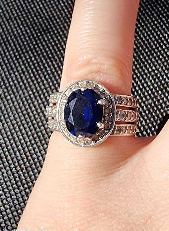 "BLUE SAPPHIRE" Oval CZ 925 Sterling Silver Dress Ring.( Genuine Silver. )