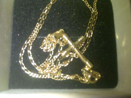 9CT GOLD CHAIN WITH 9CT CROSS PENDANT