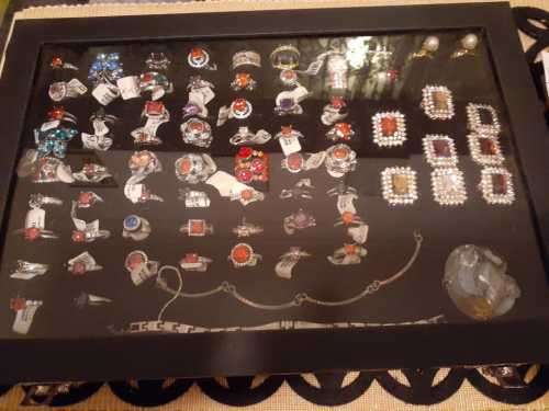Christmas Combo 2 Costume Jewellery (Rings with display Case) see photos..E22