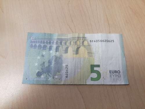 5 Euro FV=R82.44