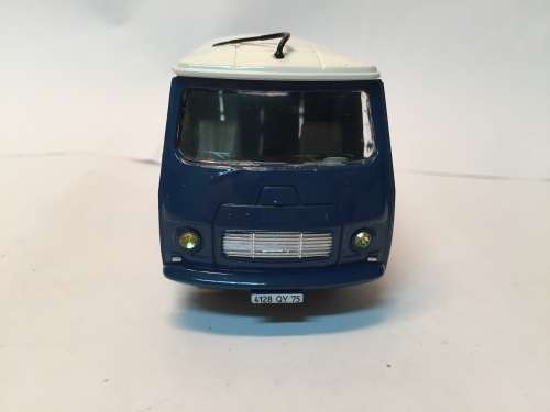 Atlas Edition - Rare - Dinky Toys 570 FOURGON TOLE J7. PEUGEOT
