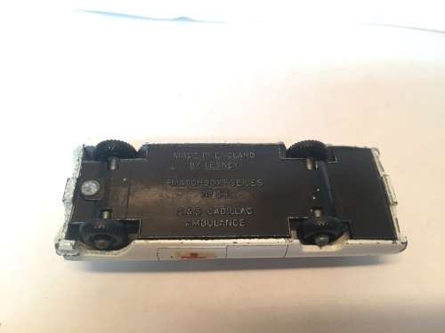 Matchbox Lesney No.54 S&S Cadillac Ambulance
