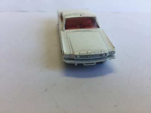 VINTAGE LESNEY MATCHBOX # 8 FORD MUSTANG with Box - Please Read