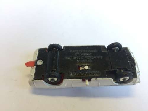 VINTAGE LESNEY MATCHBOX # 8 FORD MUSTANG with Box - Please Read