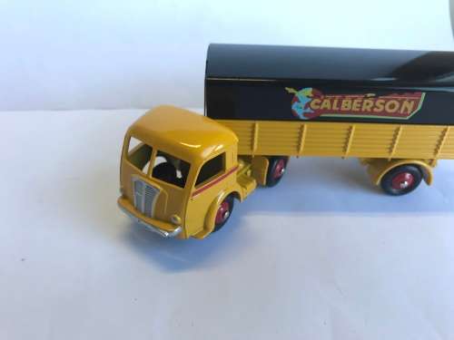 Atlas Edition - Dinky Toys 32AN Tracteur Panhard
