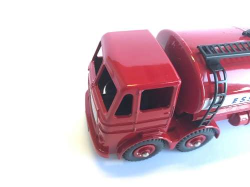 Atlas Edition -  Dinky Supertoys - Please Read - 943 Tanker ESSO