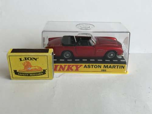 Atlas Edition - Dinky Toys #110 ASTON MARTIN DB5 WITH PLASTIC BOX