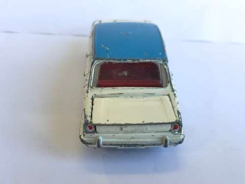 Dinky Toys 135 Triumph 2000