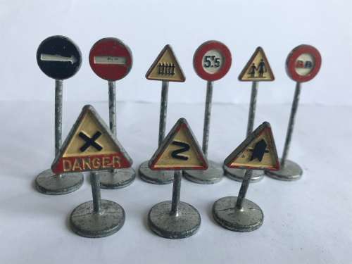 Vintage Dinky Toys #771 Set Of 9 out of 12 Road Signs -RARE