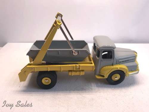 Atlas Edition - DINKY SUPERTOYS 38A CAMION UNIC MULTIBENNE MARREL - SUPER RARE