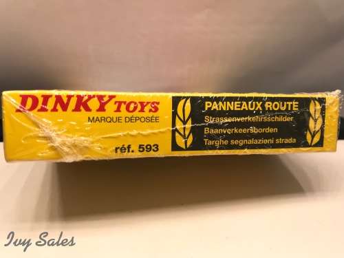 Atlas Edition Set - DINKY TOYS 593 'ROAD SIGNS/PANNEAUX DE SIGNALISATION