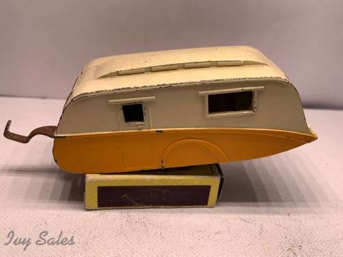 Dinky Toy #190 Caravan
