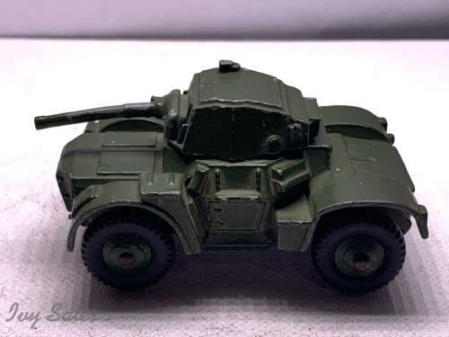 Dinky Toys #670 ARMOURED CAR