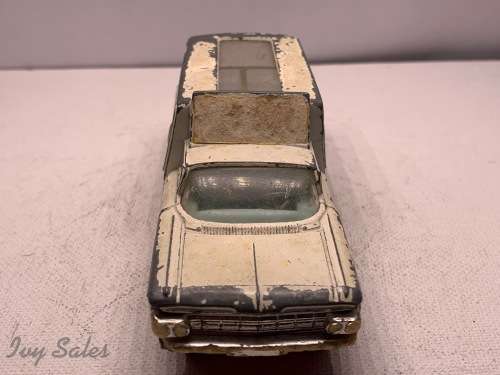 CORGI TOYS #486 CHEVROLET IMPALA KENNEL CLUB