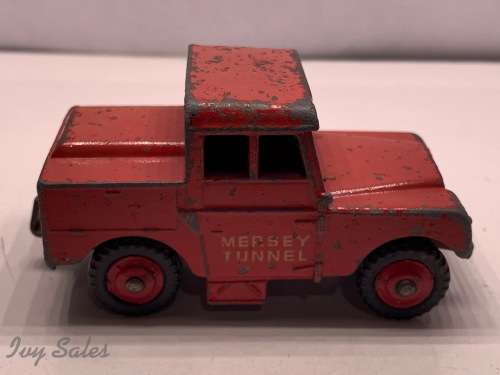 DINKY TOYS #255 MERSEY TUNNEL POLICE LAND ROVER SERIES 1