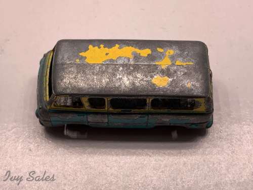 MATCHBOX LESNEY #70 FORD THAMES ESTATE CAR