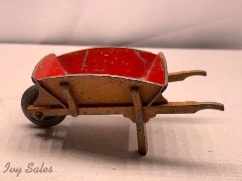 DINKY TOYS #105B GARDEN WHEELBARROW