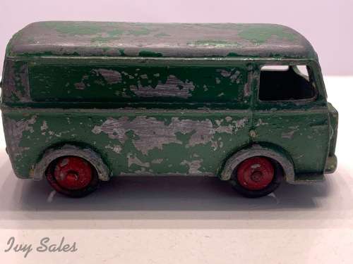 French Dinky Toys #25b Peugeot D3A Van