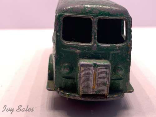 French Dinky Toys #25b Peugeot D3A Van