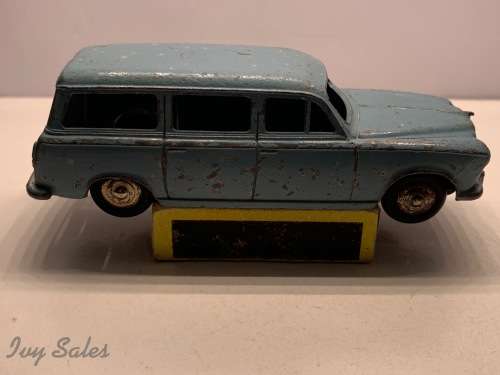 DINKY TOYS #24F 403 PEUGEOT
