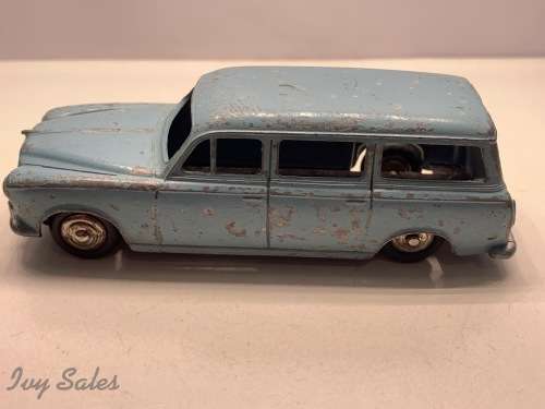 DINKY TOYS #24F 403 PEUGEOT