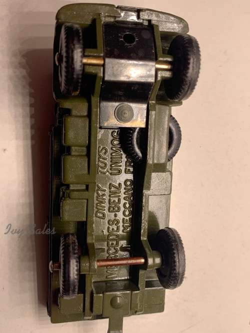 FRENCH DINKY TOYS #821 CAMION UNIMOG