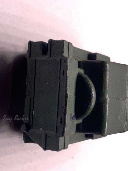 DINKY TOYS #152b ARMY 6 WHEELED RECONNAISSANCE VEHICLE