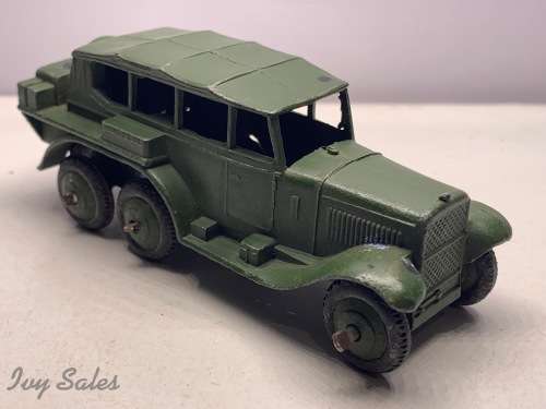DINKY TOYS #152b ARMY 6 WHEELED RECONNAISSANCE VEHICLE