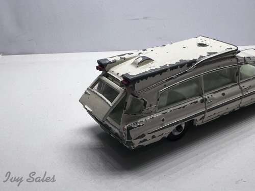 DINKY TOYS #263 SUPERIOR CRITERION AMBULANCE