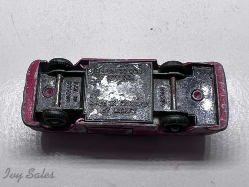 Matchbox #53 Mercedes Benz 220SE