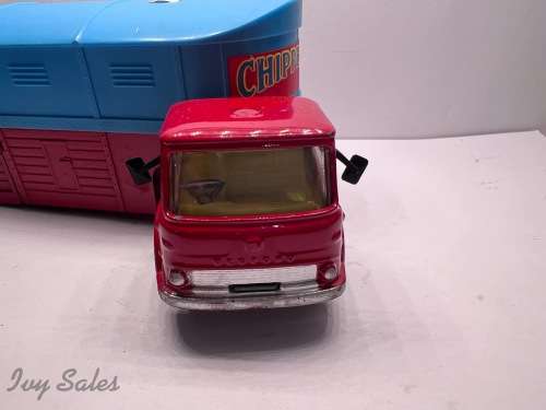 Corgi Major Toys #1130 CHIPPERFIELD`S CIRCUS Bedford Articulated Horse Box & 6 Horses