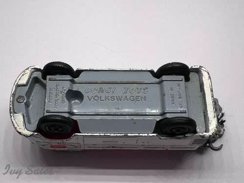 Corgi Toys #490 Volkswagen VW Racing Club Breakdown