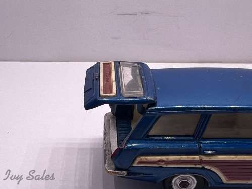 Corgi Toys #491 FORD CONSUL CORTINA SUPER ESTATE