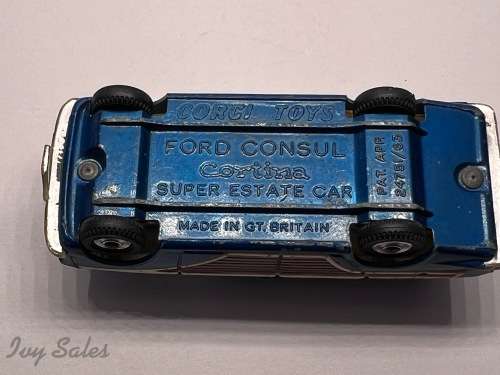 Corgi Toys #491 FORD CONSUL CORTINA SUPER ESTATE