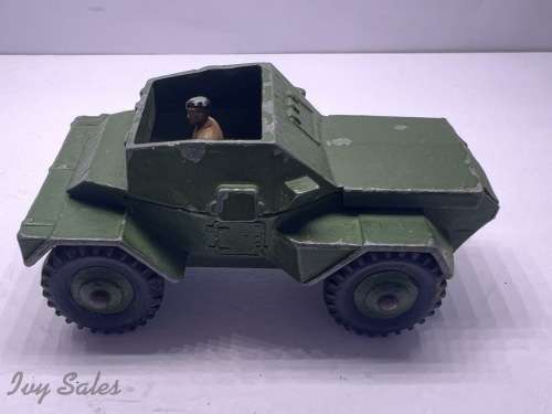 DINKY TOY #673 Army Scout Car