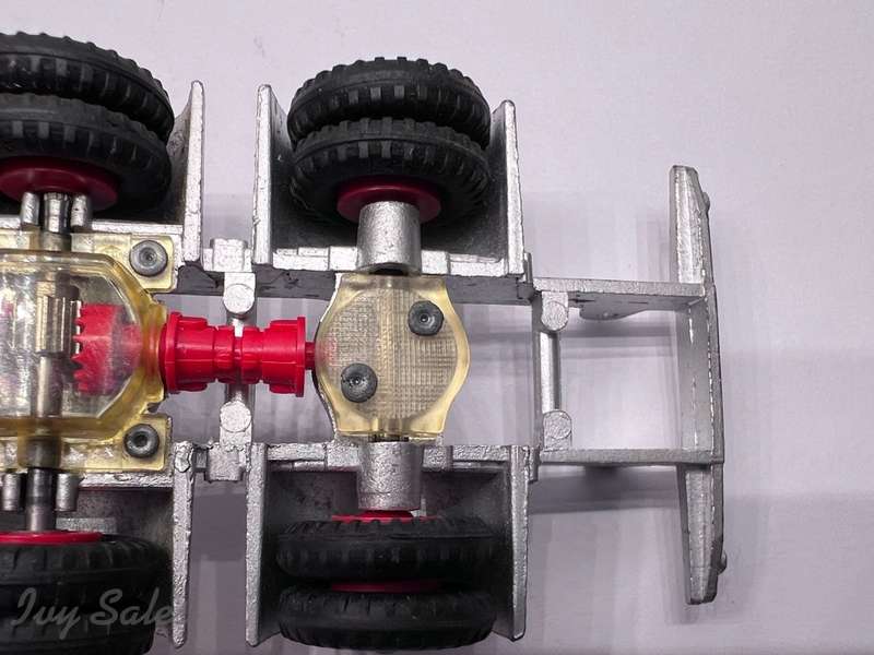 Dinky 936, Leyland Eight Wheeled Test Chassis - Free Price