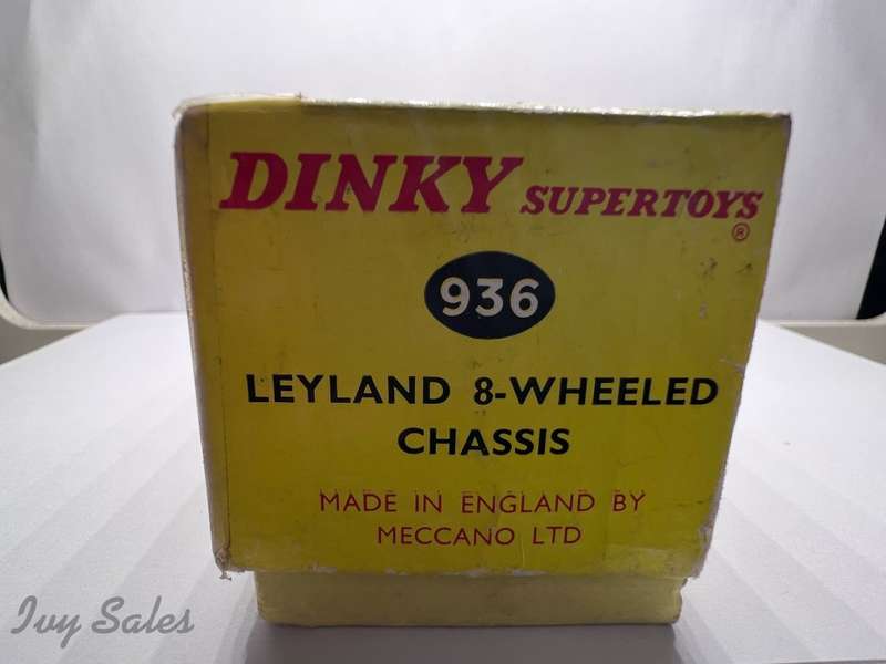 Dinky Supertoys #936 Leyland 8 Wheeled Chassis with Original Box