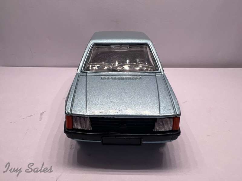 Corgi Toys #334 Ford Escort 1.3 GL
